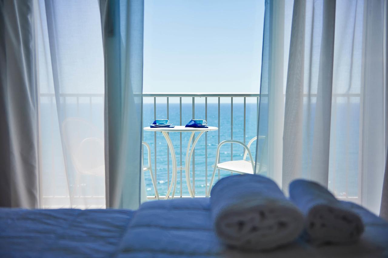 Hotel Croce Di Malta Imperia Buitenkant foto